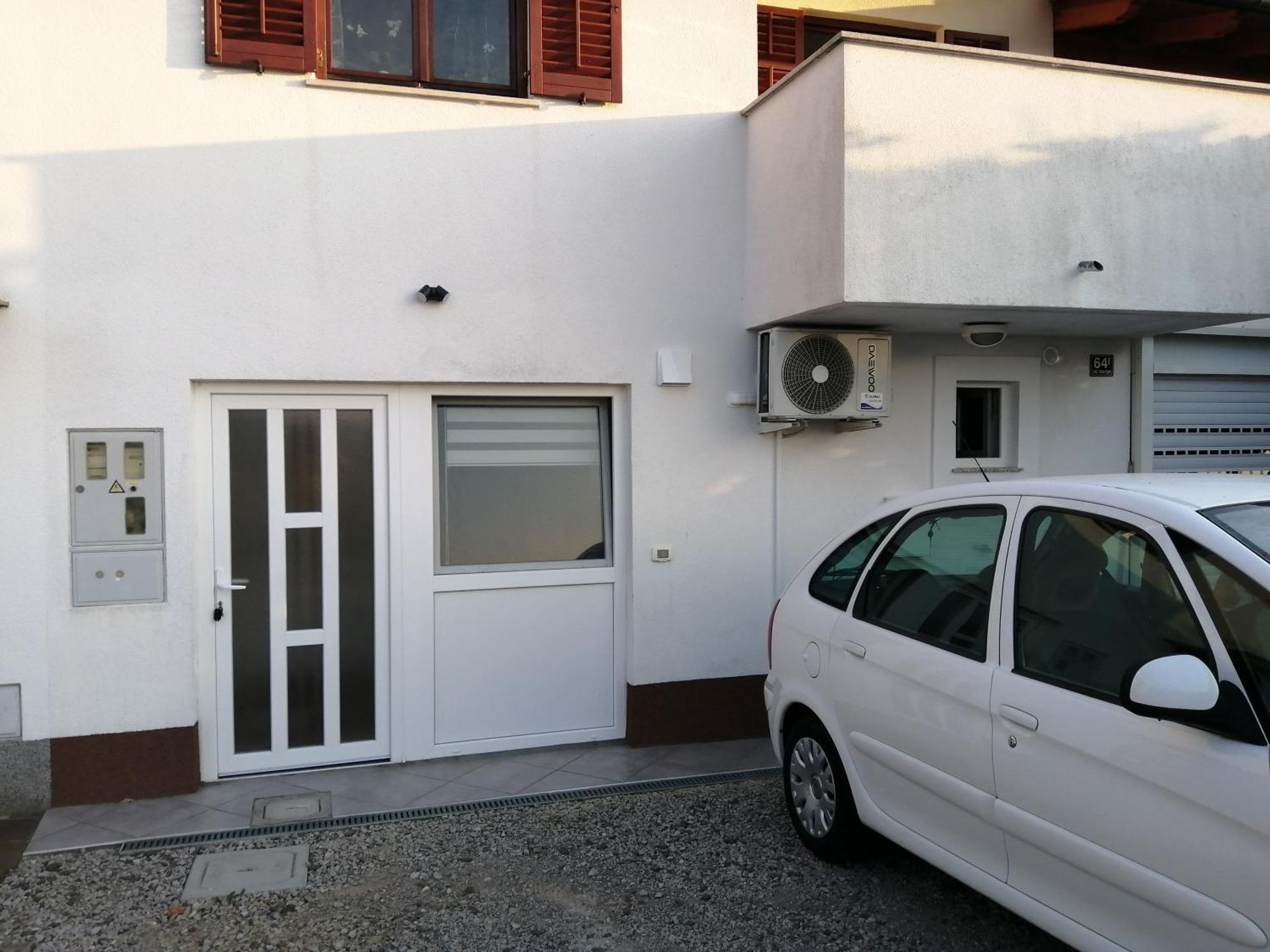 Apartma Figa Pobegi Luaran gambar